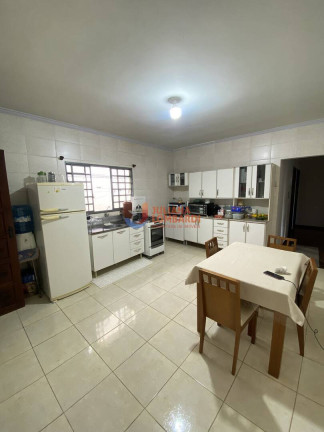 Imagem Casa com 3 Quartos à Venda, 98 m² em Country - Cascavel Imagem Casa com 3 Quartos à Venda, 98 m² em Country - Cascavel