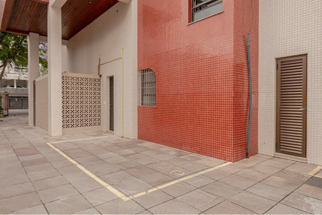 Imagem Imóvel com 2 Quartos à Venda, 90 m² em Petrópolis - Porto Alegre Imagem Imóvel com 2 Quartos à Venda, 90 m² em Petrópolis - Porto Alegre