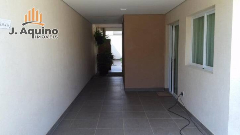 Imagem Casa de Condomínio com 4 Quartos à Venda, 215 m² em Lagoa Redonda - Fortaleza Imagem Casa de Condomínio com 4 Quartos à Venda, 215 m² em Lagoa Redonda - Fortaleza