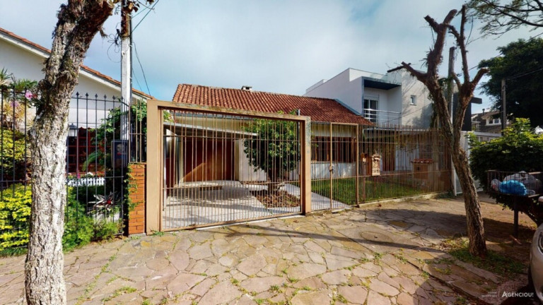 Imagem Imóvel com 4 Quartos à Venda, 120 m² em Espírito Santo - Porto Alegre Imagem Imóvel com 4 Quartos à Venda, 120 m² em Espírito Santo - Porto Alegre