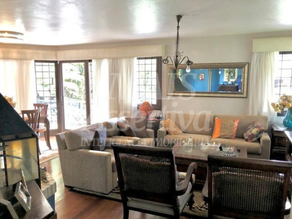 Imagem Casa com 4 Quartos à Venda, 295 m² em Suzana - Canela Imagem Casa com 4 Quartos à Venda, 295 m² em Suzana - Canela