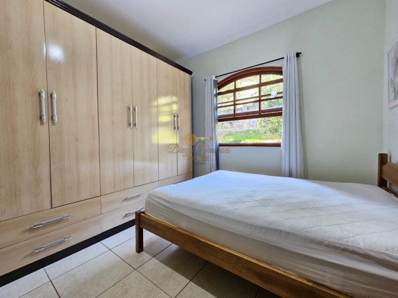 Imagem Casa com 4 Quartos à Venda, 640 m² em Vale Alpino - Teresópolis