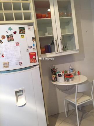 Imagem Imóvel com 3 Quartos à Venda, 200 m² em Vila Andrade - São Paulo