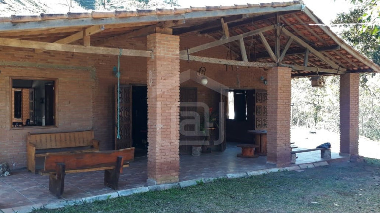 Imagem Imóvel com 3 Quartos à Venda, 2.000 m² em Bairro Amendoim (rural) - Caldas