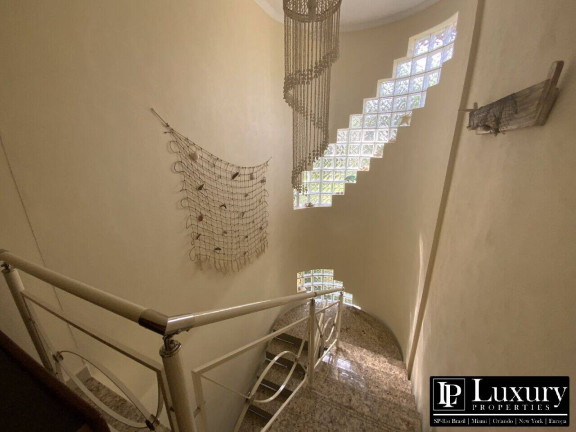 Imagem Casa de Condomínio com 4 Quartos à Venda, em Baleia - São Sebastião Imagem Casa de Condomínio com 4 Quartos à Venda, em Baleia - São Sebastião