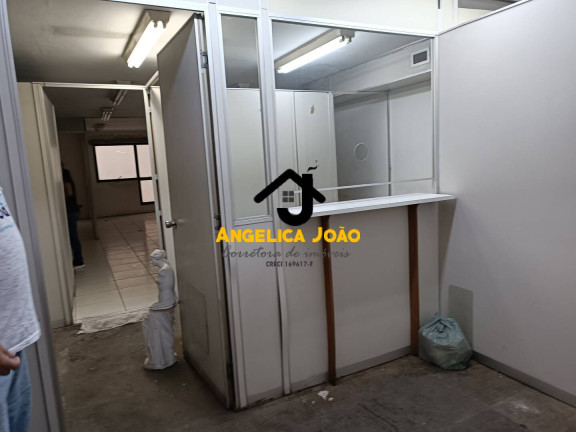 Sala Comercial à Venda, 115 m² em Centro - Santos