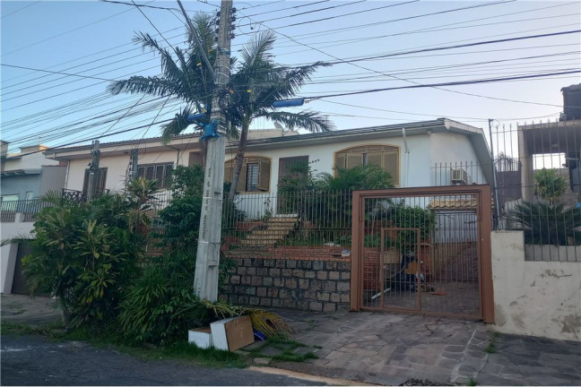 Imagem Casa com 3 Quartos à Venda, em Jardim Itu - Porto Alegre Imagem Casa com 3 Quartos à Venda, em Jardim Itu - Porto Alegre