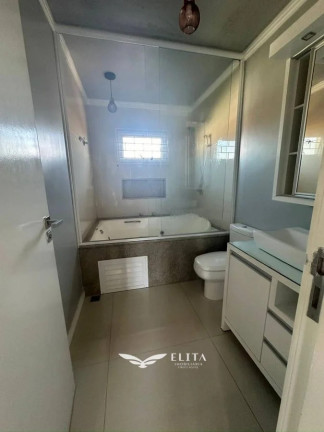 Imagem Sobrado com 3 Quartos à Venda, 279 m² em Centro - Penha