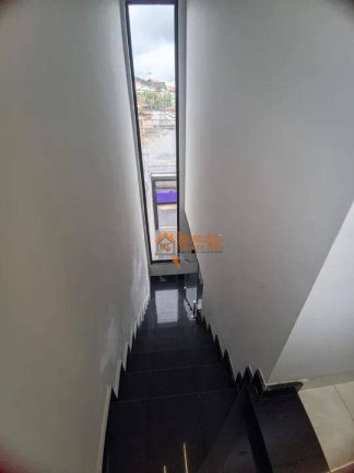 Imagem Sobrado com 3 Quartos à Venda, 300 m² em Jardim Santa Clara - Guarulhos Imagem Sobrado com 3 Quartos à Venda, 300 m² em Jardim Santa Clara - Guarulhos
