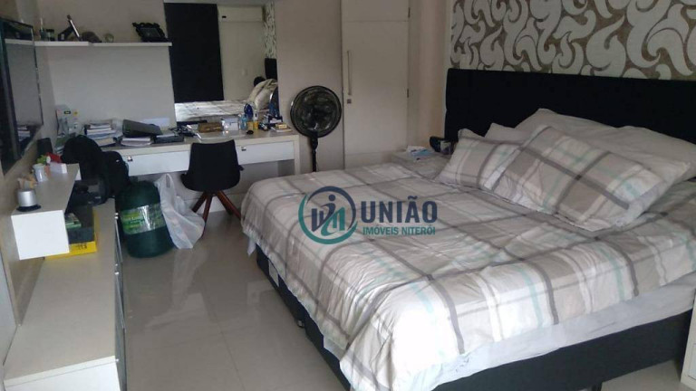 Imagem Casa com 6 Quartos à Venda, 540 m² em Charitas - Niterói Imagem Casa com 6 Quartos à Venda, 540 m² em Charitas - Niterói
