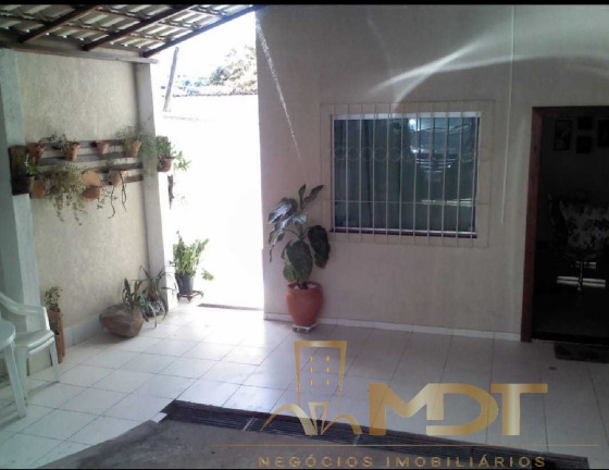 Imagem Casa com 3 Quartos à Venda, 180 m² em Céu Azul - Belo Horizonte