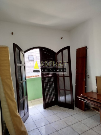 Imagem Casa com 3 Quartos à Venda, em Serraria - Diadema Imagem Casa com 3 Quartos à Venda, em Serraria - Diadema
