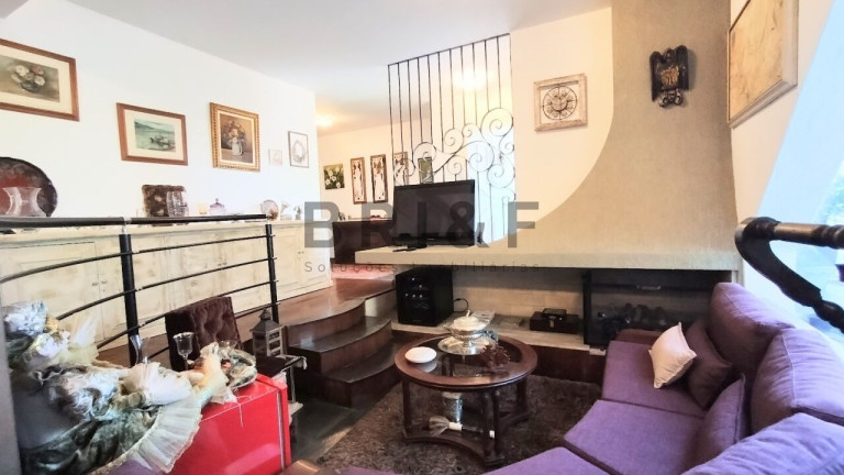 Imagem Casa com 3 Quartos à Venda, 303 m² em Jardim Prudência - São Paulo Imagem Casa com 3 Quartos à Venda, 303 m² em Jardim Prudência - São Paulo