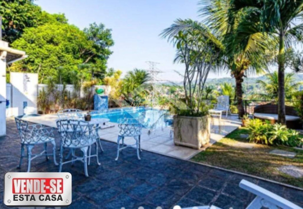 Imagem Casa com 4 Quartos à Venda, 450 m² em Badu - Niterói Imagem Casa com 4 Quartos à Venda, 450 m² em Badu - Niterói