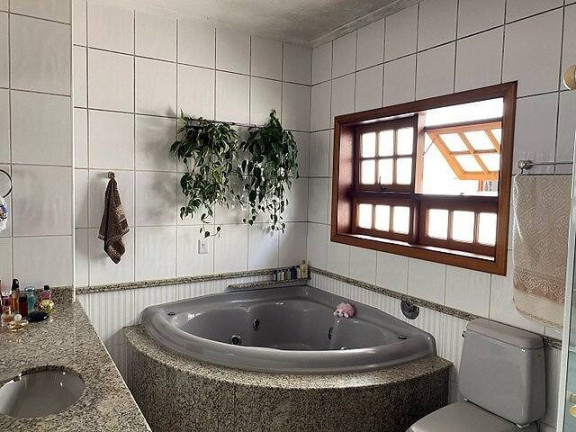 Imagem Casa com 5 Quartos à Venda, 642 m² em Alphaville - Santana De Parnaíba Imagem Casa com 5 Quartos à Venda, 642 m² em Alphaville - Santana De Parnaíba