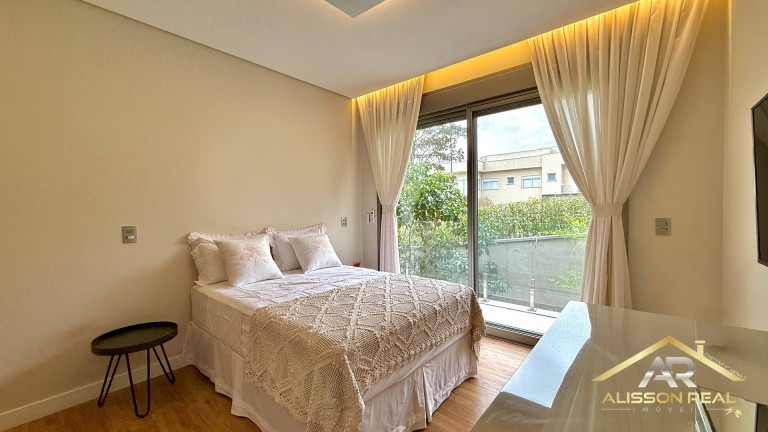 Imagem Casa de Condomínio com 4 Quartos à Venda, 576 m² em Alphaville - Santana De Parnaíba Imagem Casa de Condomínio com 4 Quartos à Venda, 576 m² em Alphaville - Santana De Parnaíba