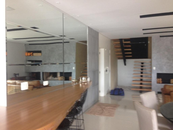 Imagem Casa com 3 Quartos à Venda, 400 m² em São Paulo Ii - Cotia Imagem Casa com 3 Quartos à Venda, 400 m² em São Paulo Ii - Cotia