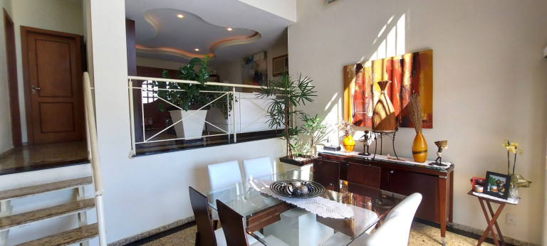 Imagem Casa com 4 Quartos à Venda, 500 m² em Camboinhas - Niterói Imagem Casa com 4 Quartos à Venda, 500 m² em Camboinhas - Niterói