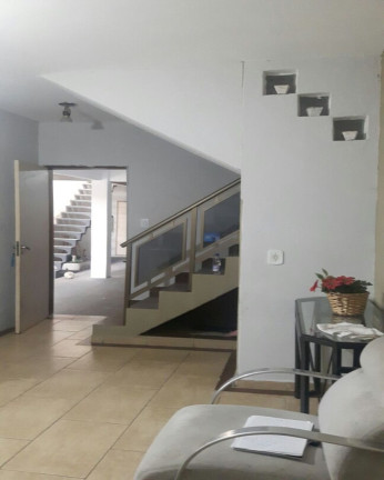 Imagem Casa com 4 Quartos à Venda, 350 m² em Vila Domitila - São Paulo