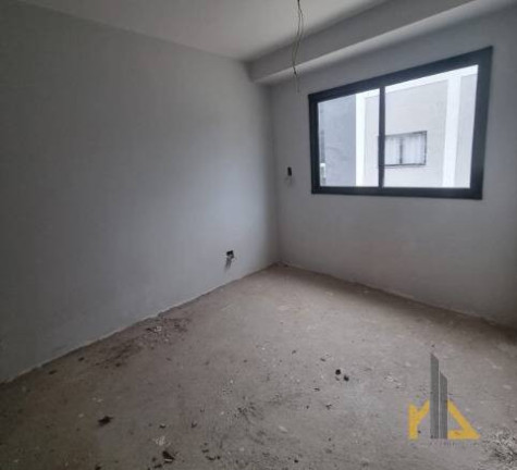 Imagem Casa com 3 Quartos à Venda, 135 m² em Uberaba - Curitiba Imagem Casa com 3 Quartos à Venda, 135 m² em Uberaba - Curitiba