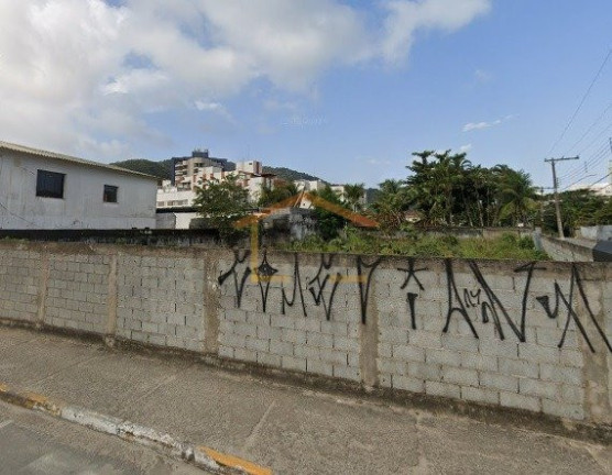 Terreno à Venda, 740 m² em Loteamento João Batista Julião - Guarujá