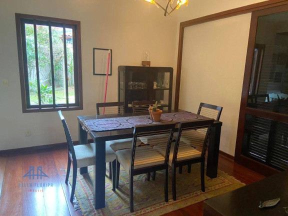 Imagem Casa com 4 Quartos à Venda, 239 m² em Itacorubi - Florianópolis
