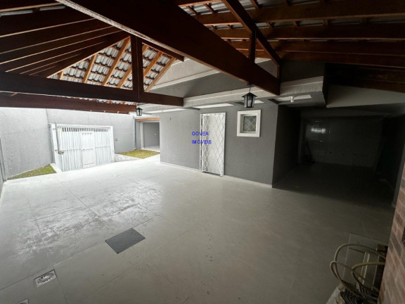 Imagem Sobrado com 3 Quartos à Venda, 90 m² em Uberaba - Curitiba