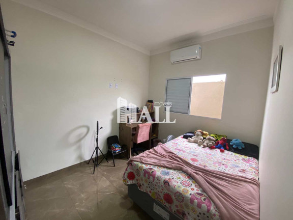 Imagem Casa com 3 Quartos à Venda, 180 m² em Centro - Bady Bassitt Imagem Casa com 3 Quartos à Venda, 180 m² em Centro - Bady Bassitt