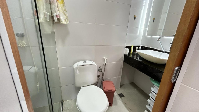 Imagem Casa com 3 Quartos à Venda, 370 m² em Marapé - Santos