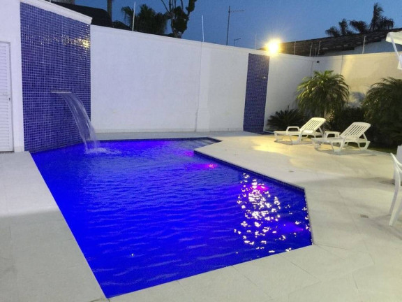 Imagem Casa com 4 Quartos à Venda, em Mongaguá Imagem Casa com 4 Quartos à Venda, em Mongaguá