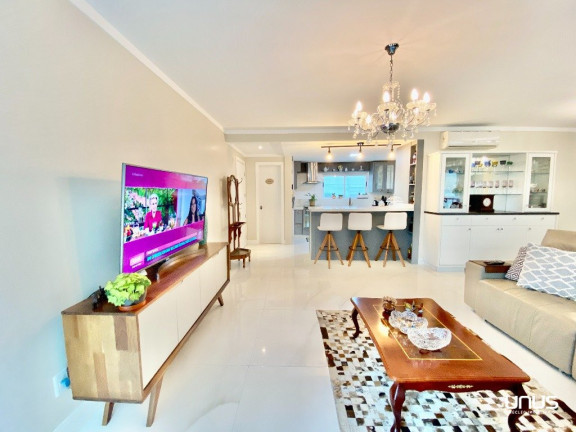 Imagem Apartamento com 4 Quartos à Venda, 144 m² em Agronômica - Florianópolis Imagem Apartamento com 4 Quartos à Venda, 144 m² em Agronômica - Florianópolis