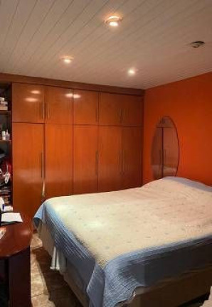Imagem Sobrado com 7 Quartos à Venda, 300 m² em Americanópolis - São Paulo Imagem Sobrado com 7 Quartos à Venda, 300 m² em Americanópolis - São Paulo
