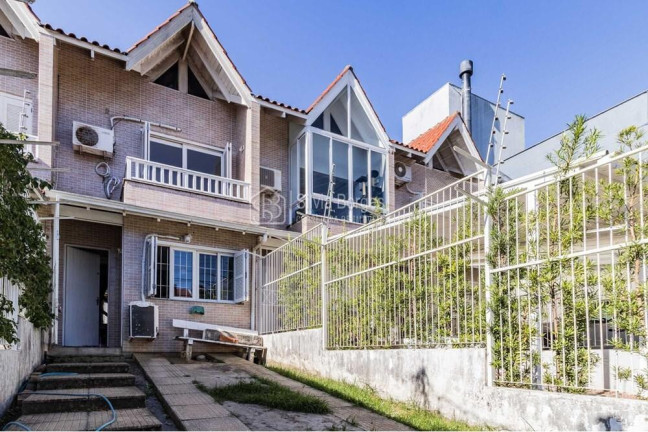 Imagem Sobrado com 2 Quartos à Venda, 80 m² em Guarujá - Porto Alegre