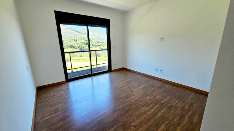 Imagem Casa com 3 Quartos à Venda,  em Poços De Caldas