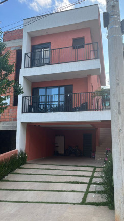 Casa com 3 Quartos à Venda, 125 m² em Sítio Boa Vista - Cotia