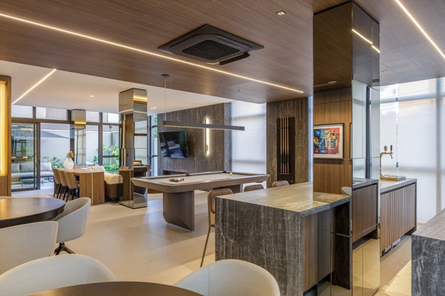 Imagem Apartamento com 3 Quartos à Venda, 194 m² em Centro - Curitiba