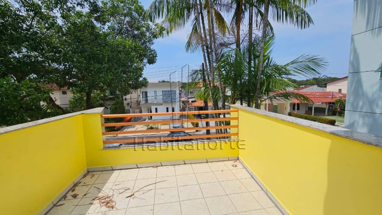Imagem Casa com 4 Quartos à Venda, em Flores - Manaus Imagem Casa com 4 Quartos à Venda, em Flores - Manaus