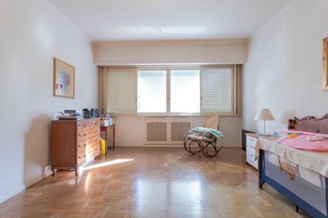 Imagem Apartamento com 3 Quartos à Venda, 231 m² em Moinhos De Vento - Porto Alegre