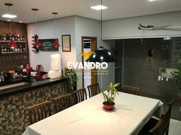 Imagem Casa com 3 Quartos à Venda, 150 m² em Santa Cruz - Cuiabá Imagem Casa com 3 Quartos à Venda, 150 m² em Santa Cruz - Cuiabá
