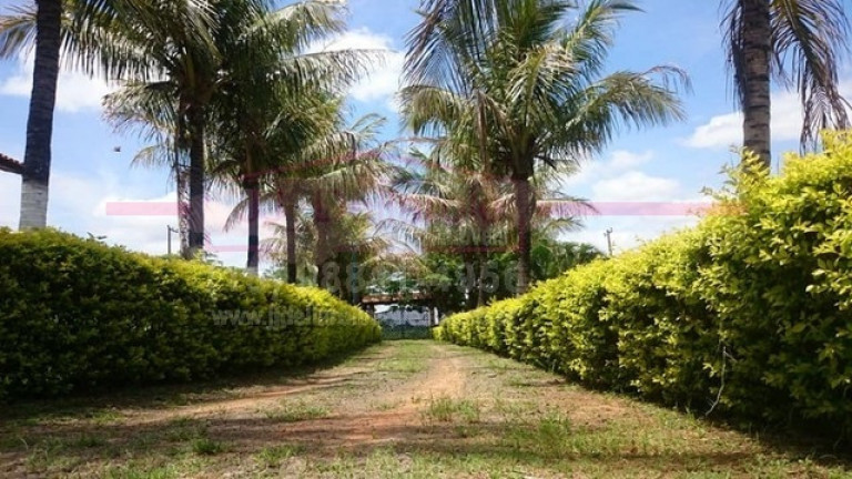 Imagem Chácara com 3 Quartos à Venda, 300 m² em Zona Rural - Boituva
