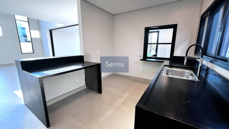 Imagem Casa com 3 Quartos à Venda, em Medeiros - Jundiaí Imagem Casa com 3 Quartos à Venda, em Medeiros - Jundiaí