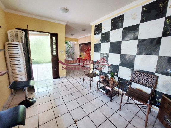 Casa com 3 Quartos à Venda,  em Nova Parnamirim - Parnamirim