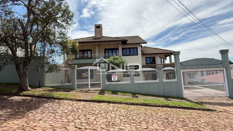 Casa com 6 Quartos à Venda, 377 m² em Pinheiros - Pato Branco