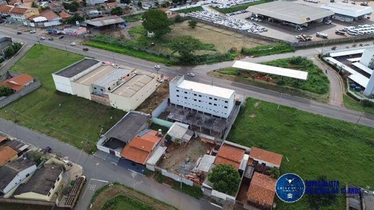 Imóvel Comercial à Venda, 1.680 m² em Jardim Balneário Meia Ponte - Goiânia