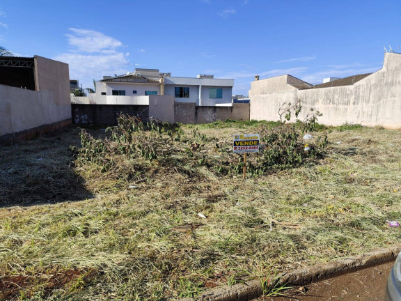 Terreno à Venda, 370 m² em Jardim Vale Das Perobas - Arapongas