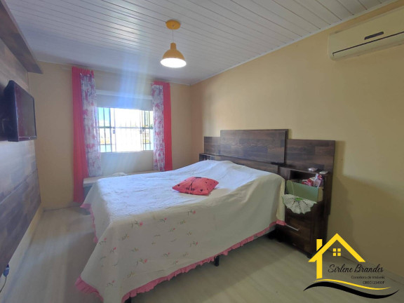 Imagem Casa com 3 Quartos à Venda, 150 m² em Centro - Balneário Barra Do Sul Imagem Casa com 3 Quartos à Venda, 150 m² em Centro - Balneário Barra Do Sul