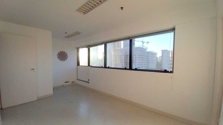 Sala Comercial à Venda, 30 m² em Vila Clementino - São Paulo