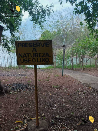Imagem Chácara com 1 Quarto à Venda, 3.000 m² em Uberlândia