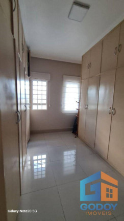 Imagem Sobrado com 5 Quartos para Alugar, 496 m² em Jardim Das Américas - Cuiabá Imagem Sobrado com 5 Quartos para Alugar, 496 m² em Jardim Das Américas - Cuiabá