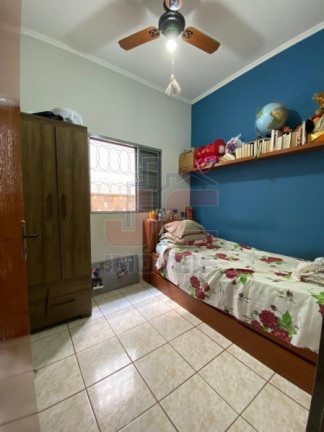 Imagem Casa com 3 Quartos à Venda, em Jardim Maria Goretti - Ribeirão Preto Imagem Casa com 3 Quartos à Venda, em Jardim Maria Goretti - Ribeirão Preto